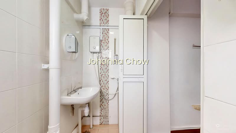 408 PANDAN GARDENS image 1 of 10