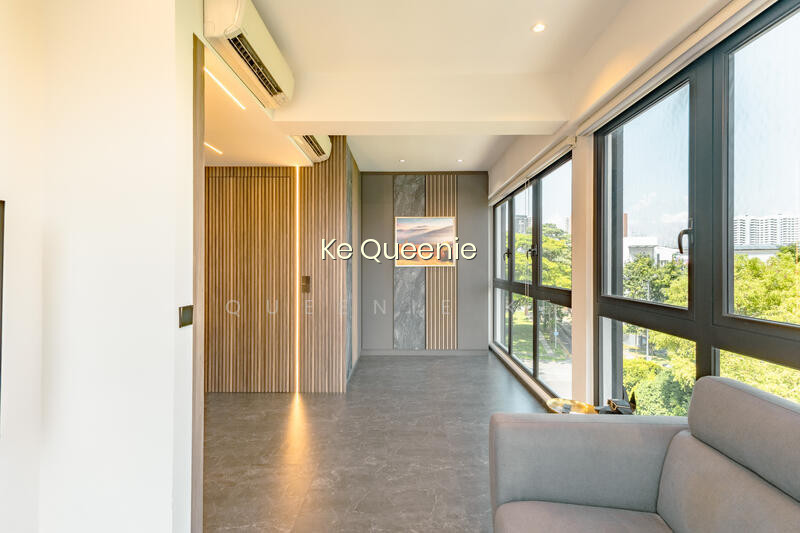 FREEHOLD - SPACIOUS - MRT - SUPER UNDERVALUED photo 3