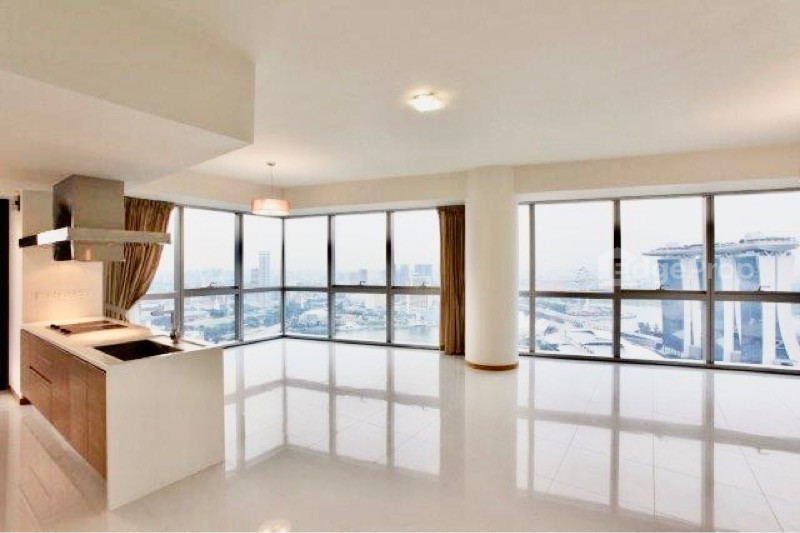 MARINA BAY RESIDENCES photo 2