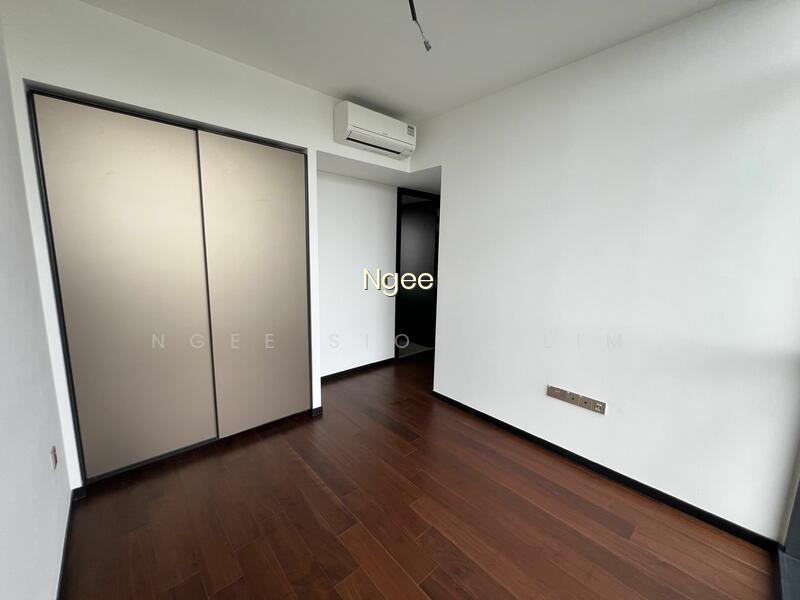 PULLMAN RESIDENCES image 1 of 10