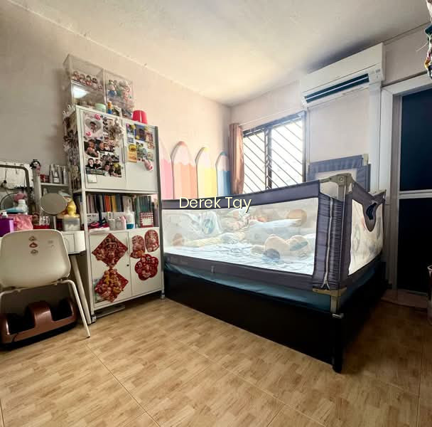 415 HOUGANG AVENUE 10 image 1 of 10