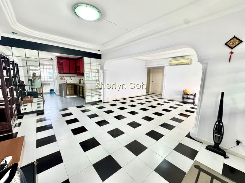 635 PASIR RIS DRIVE 1 photo 2