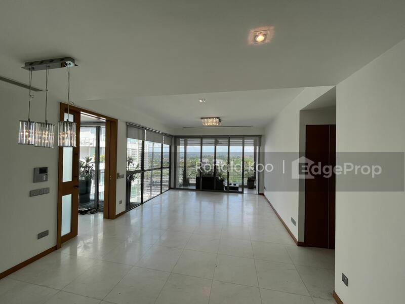 THE OCEANFRONT @ SENTOSA COVE photo 2