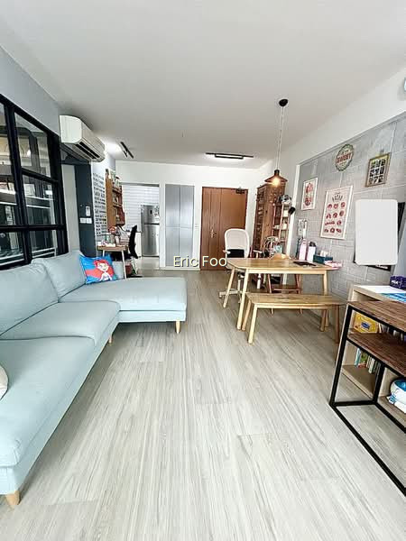 55 TEBAN GARDENS ROAD photo 2