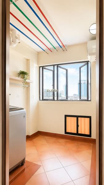 254 SIMEI ST 1 photo 5