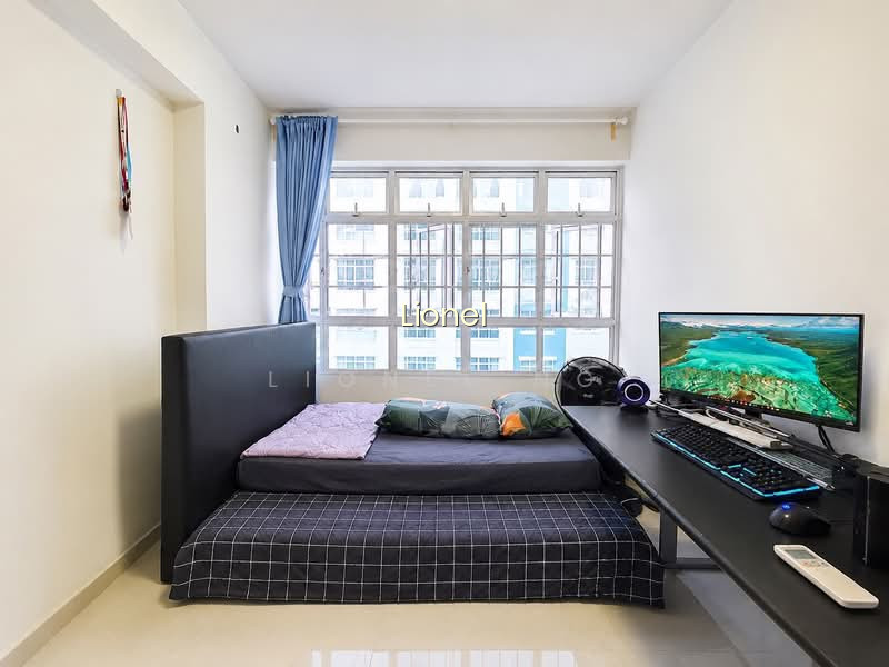 316B YISHUN GREENWALK image 1 of 4