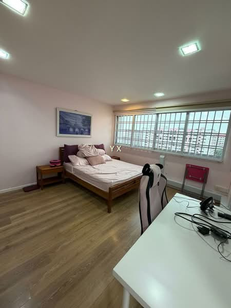449 HOUGANG AVENUE 10 photo 2