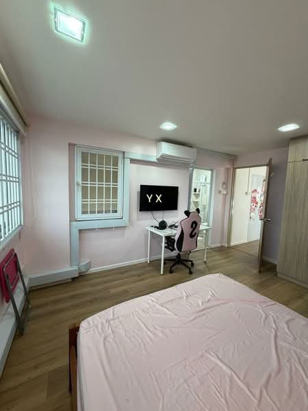 449 HOUGANG AVENUE 10 photo 3