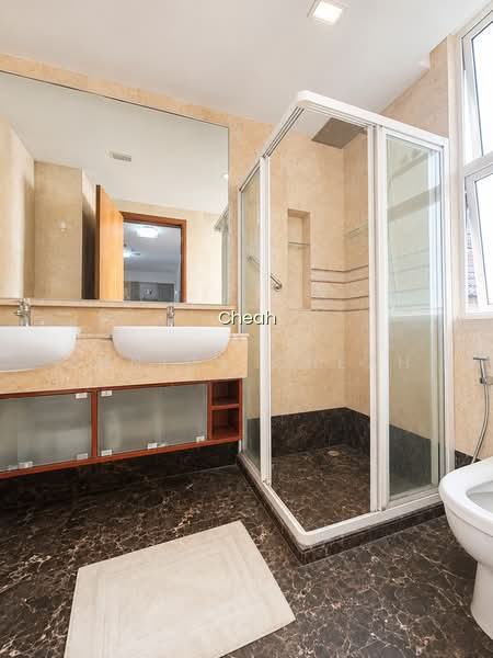 FOREST HILLS CONDO photo 6