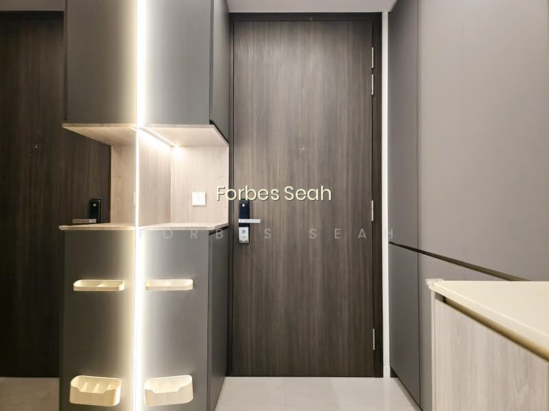 RIVERFRONT RESIDENCES photo 2