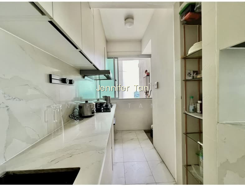 HILLVIEW REGENCY photo 2