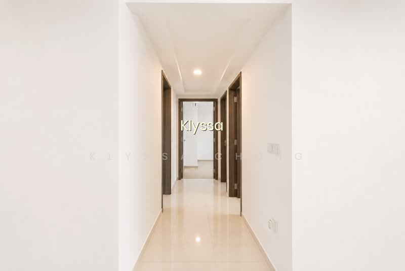 RIVERFRONT RESIDENCES photo 5