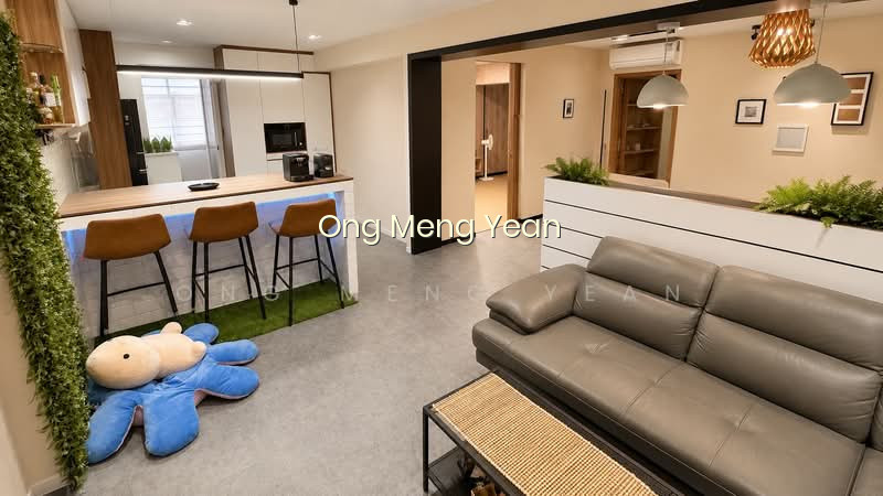 452 HOUGANG AVENUE 10 image 1 of 10