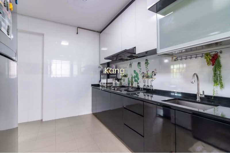 508B YISHUN AVENUE 4 photo 3