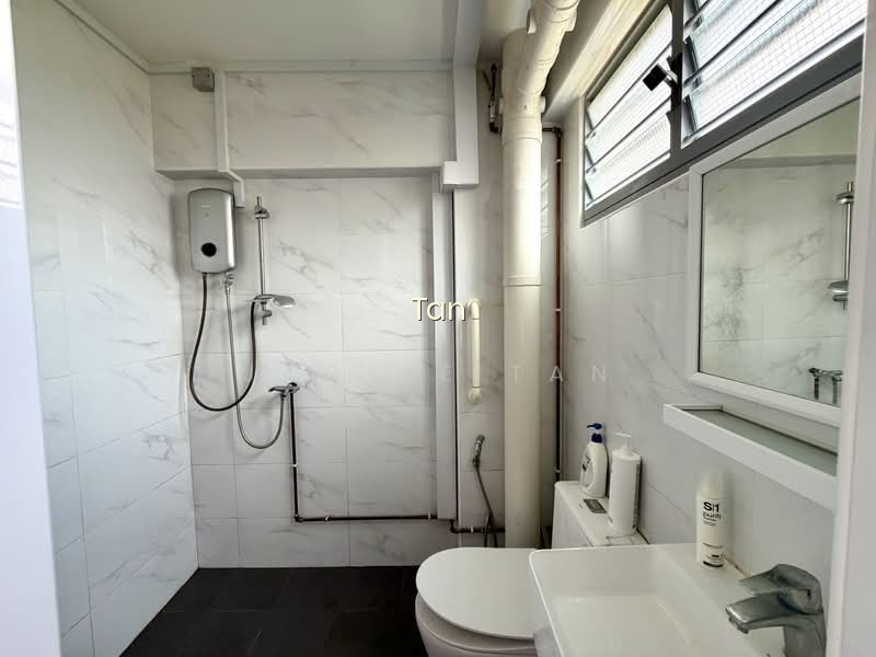 12 TOH YI DRIVE photo 6