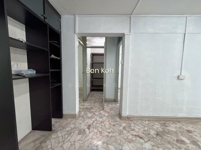 130 ANG MO KIO AVENUE 3 image 1 of 10