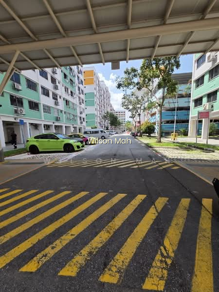 749 JURONG WEST STREET 73 photo 2