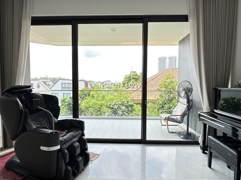 PEAK RESIDENCE