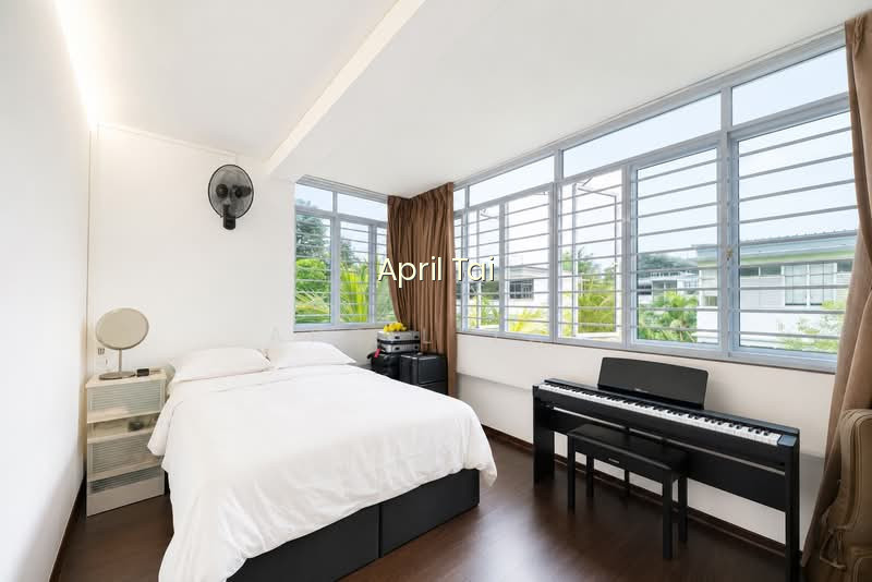 LARGE 3 ROOM, BESIDE TIONG BAHRU PLAZA, HAVELOCK MRT photo 2