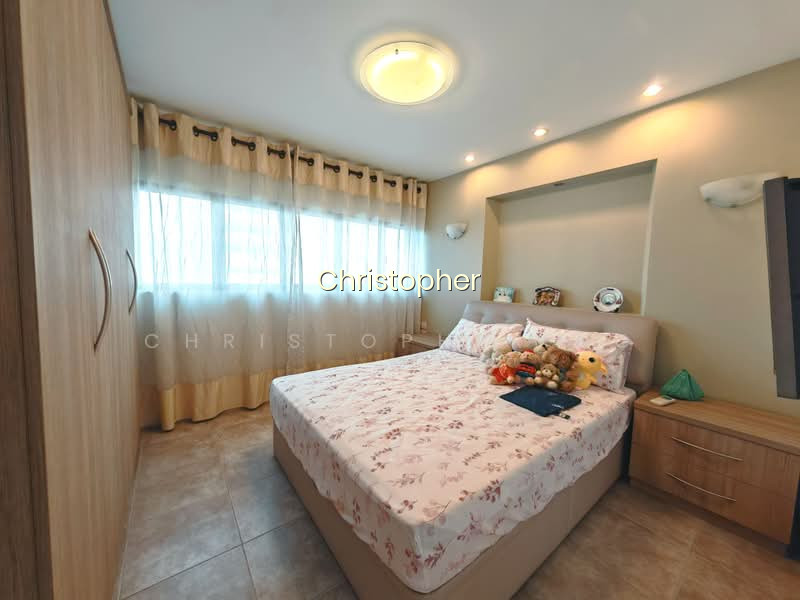 27 MARINE CRESCENT photo 3
