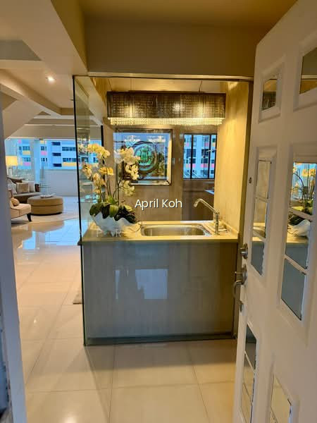 147 TAMPINES AVENUE 5 image 1 of 10