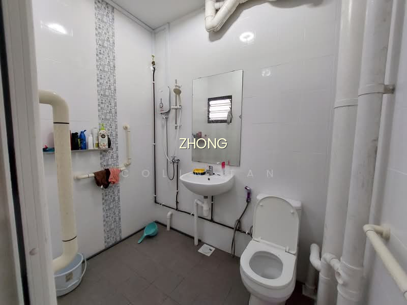 241 TAMPINES STREET 21 image 1 of 10