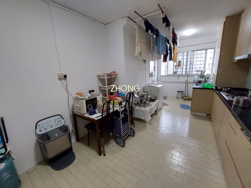 241 TAMPINES STREET 21 photo 5