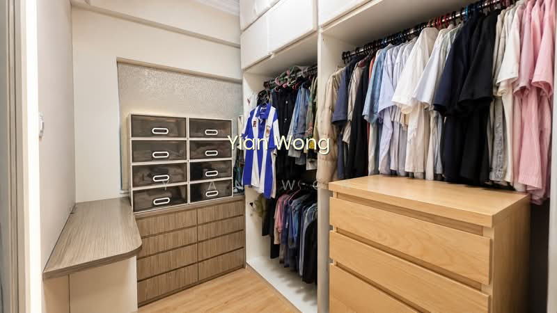 TORIE MANSION image 1 of 10