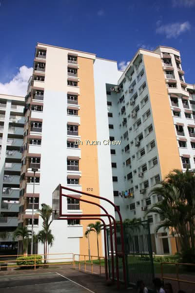 370 WOODLANDS AVENUE 1 photo 4
