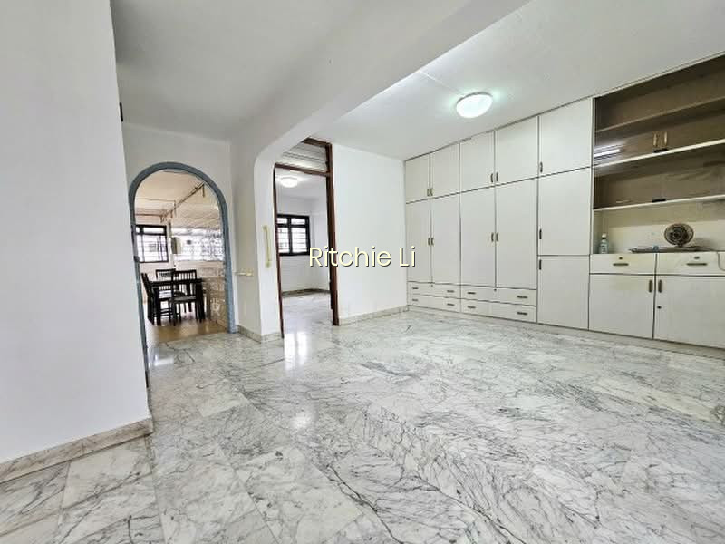 307 CLEMENTI AVENUE 4 photo 2