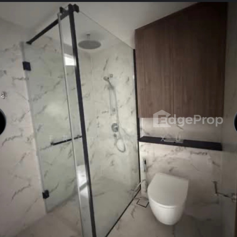 SCENECA RESIDENCE image 1 of 9