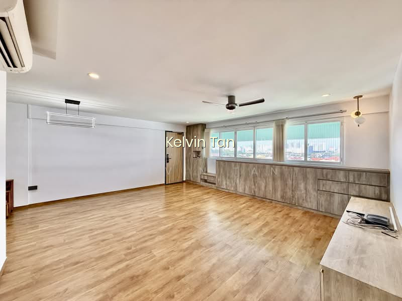 335 SERANGOON AVENUE 3 image 1 of 10