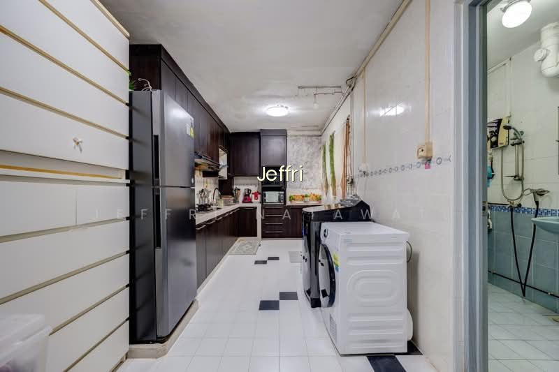 7 TECK WHYE AVENUE photo 3