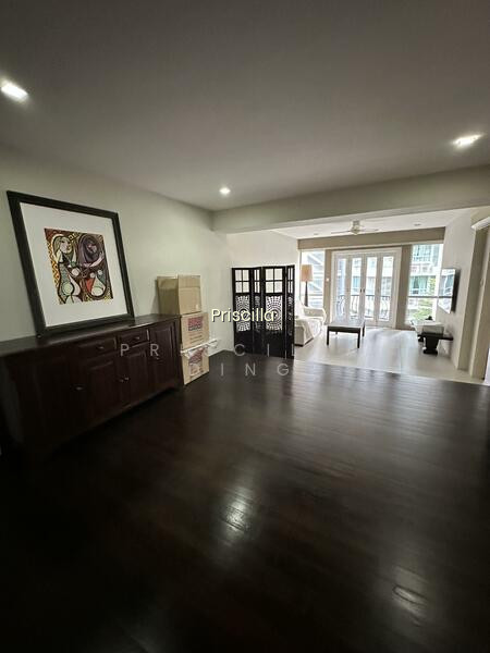 BASSEIN COURT photo 4