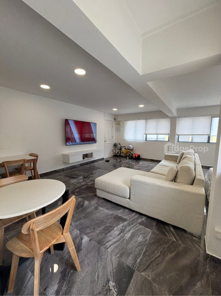 210 HOUGANG STREET 21 image 1 of 7