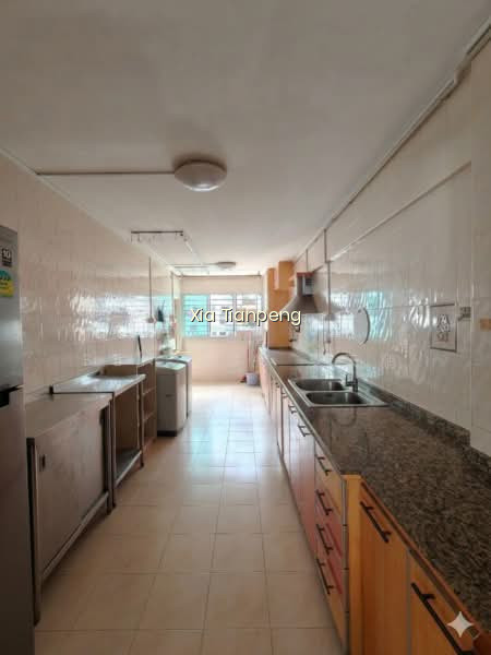 855 WOODLANDS STREET 83 photo 3