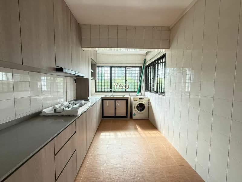 223A COMPASSVALE WALK photo 3