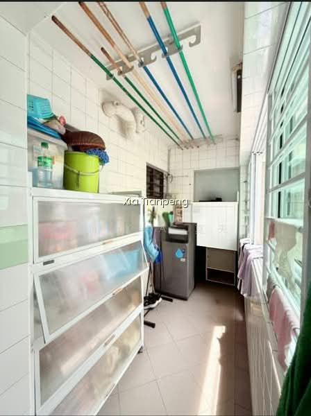 882 WOODLANDS STREET 82 photo 4
