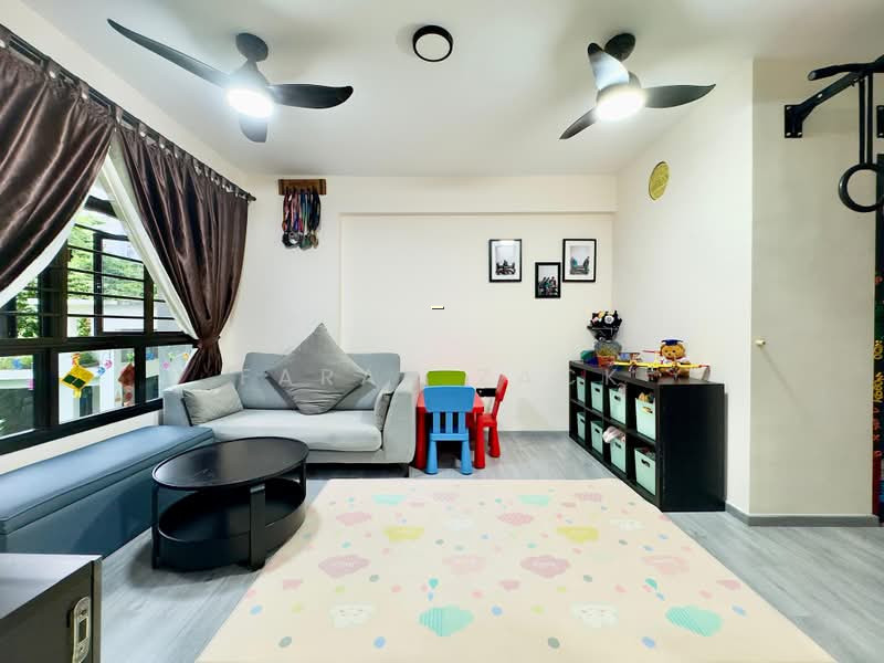 114B ALKAFF CRESCENT photo 2