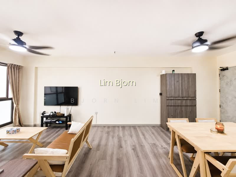 435B FERNVALE ROAD photo 2