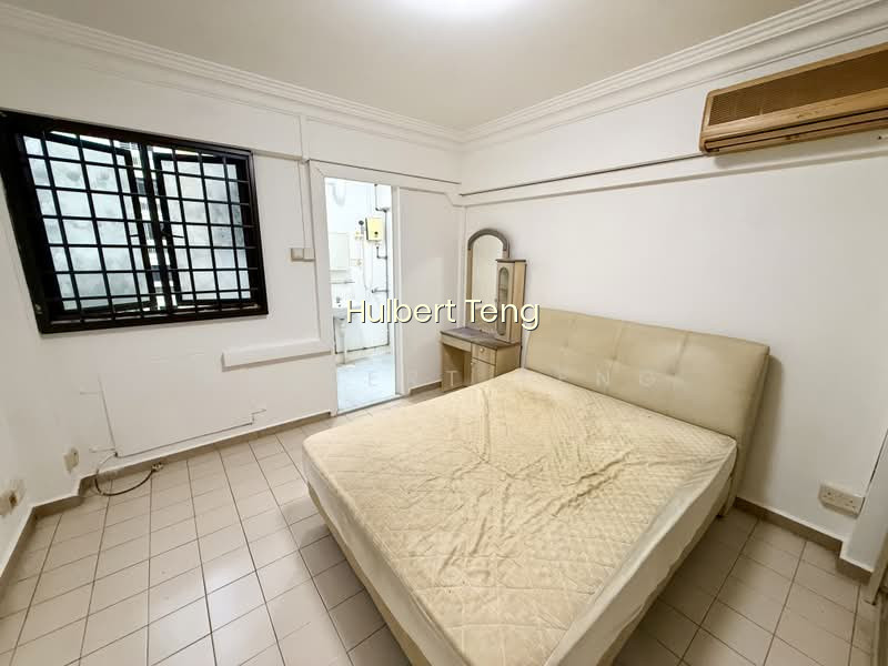855 WOODLANDS STREET 83 photo 3