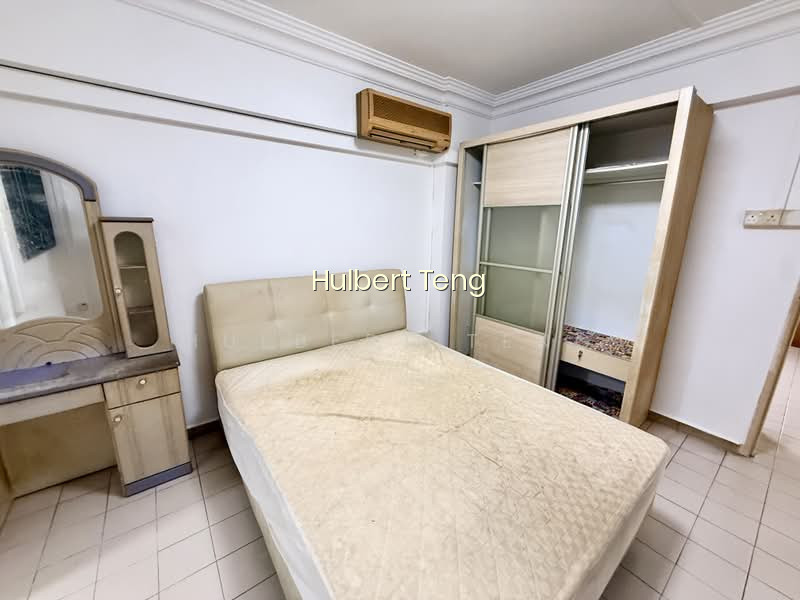 855 WOODLANDS STREET 83 photo 4