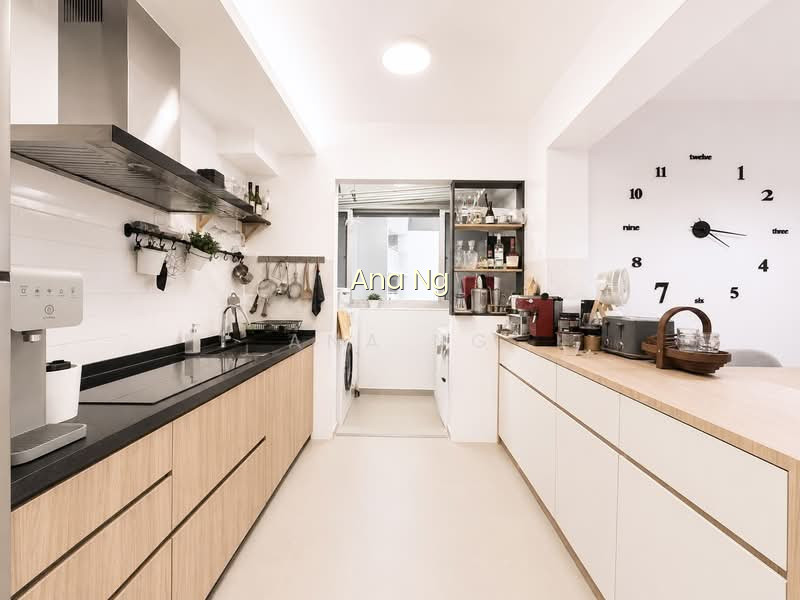 119A CANBERRA CRESCENT photo 4