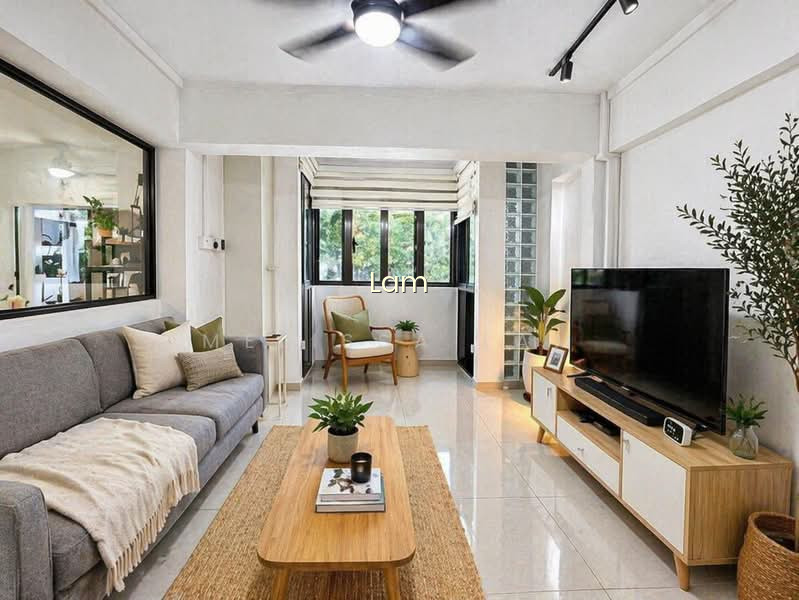 SPACIOUS EXEC APARTMENT WALK TO 2 MRT STATION! photo 3