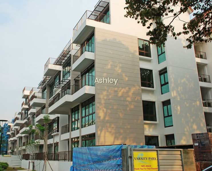 VARSITY PARK CONDOMINIUM photo 2