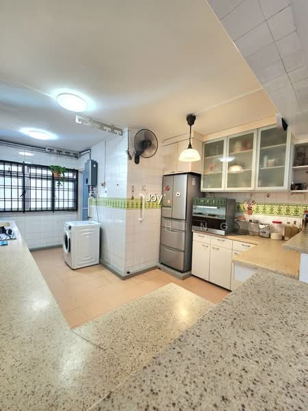 492D TAMPINES STREET 45 photo 3