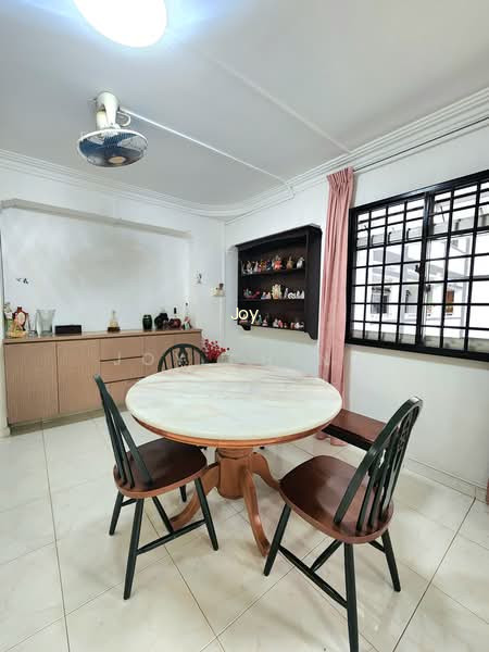 492D TAMPINES STREET 45 photo 4