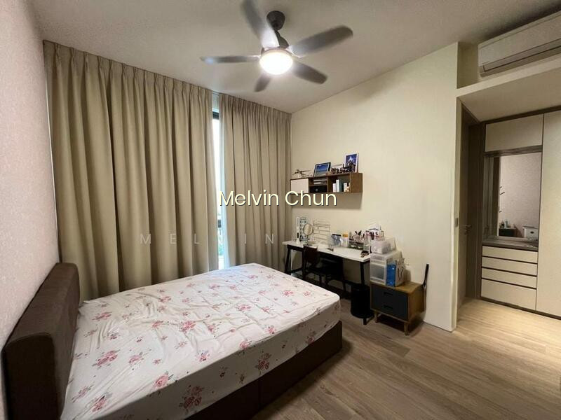 THE VENUE RESIDENCES AND SHOPPES photo 2