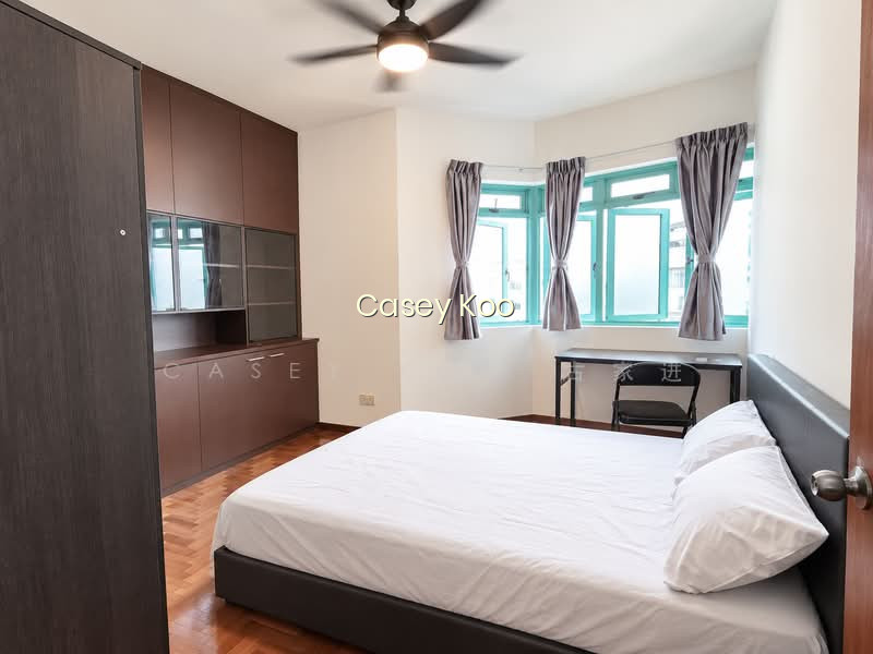 BALLOTA PARK CONDO image 1 of 10