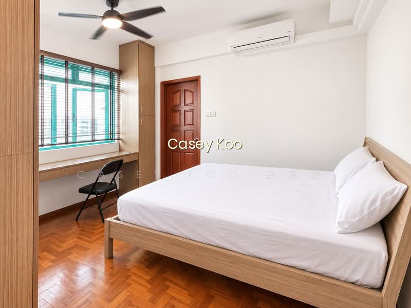 BALLOTA PARK CONDO photo 2